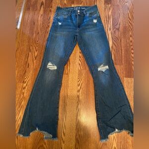 Distressed flare jean. 1511 brand. Size 10.